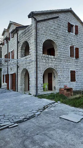 BEAUTIFUL STONE HOUSE IN LIPCI – AN AUTHENTIC HOME IN THE BAY OF KOTOR — photo 19
